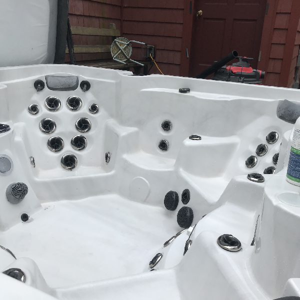Aquarest-Spas_-Powered-By-Jacuzzi-Pumps-6-Pe (3)